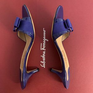 Salvatore Ferragamo Royal Blue Patent Leather Bow Slide Mules Heels - Size 7.5 B